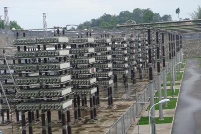 向家壩-上?！?00kV特高壓直流輸電工程復龍換流站：交流濾波電容器